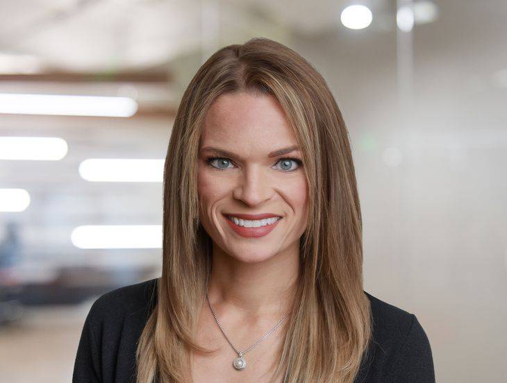 11 Laura Bailey Fakes Revealed