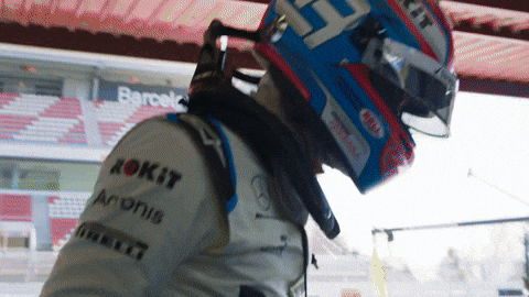 12 Naomi Russel Gifs That Will Make You Laugh