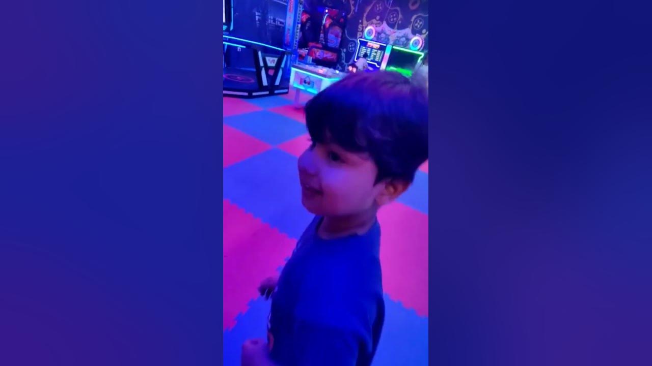 365 Zoo Tube