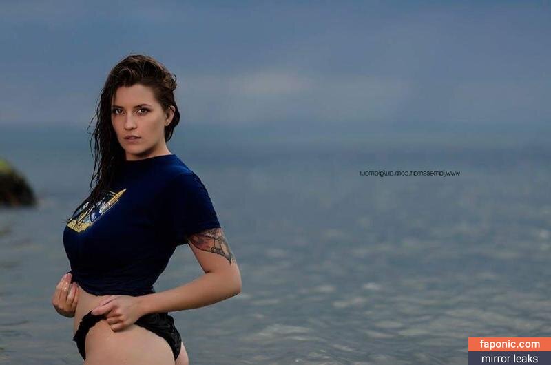 Chloe Marinii Porn Video
